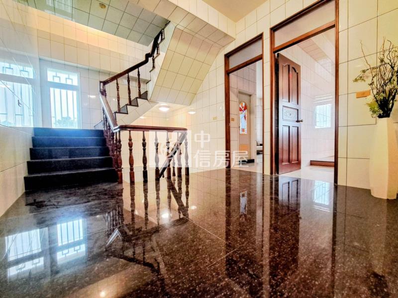 興達港灣休閒渡假豪墅房屋室內格局與周邊環境