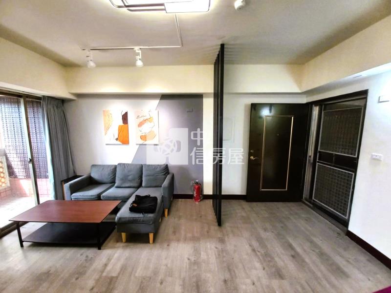 楊梅交流道.凡爾賽美裝潢三房車房屋室內格局與周邊環境