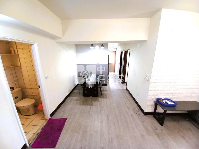 楊梅交流道.凡爾賽美裝潢三房車房屋室內格局與周邊環境