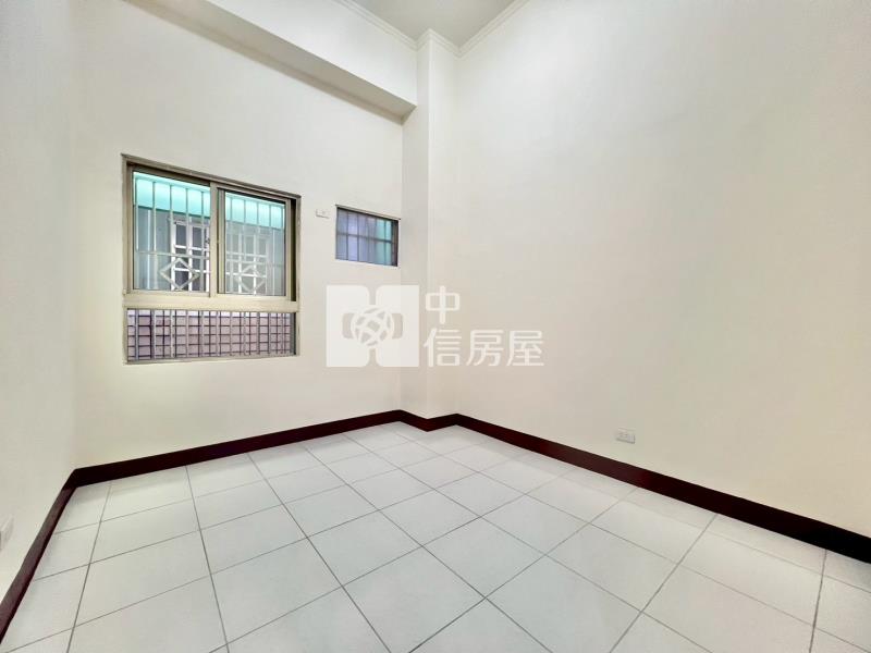 太平運動公園旁大三房一樓美廈房屋室內格局與周邊環境