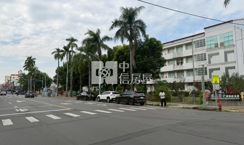 斗六鎮東國小旁大路邊店住房屋室內格局與周邊環境