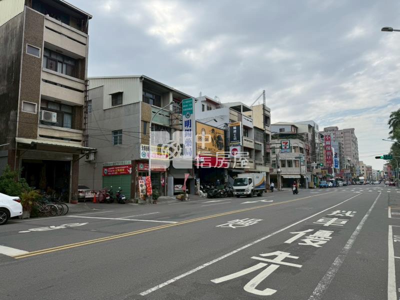 斗六鎮東國小旁大路邊店住房屋室內格局與周邊環境