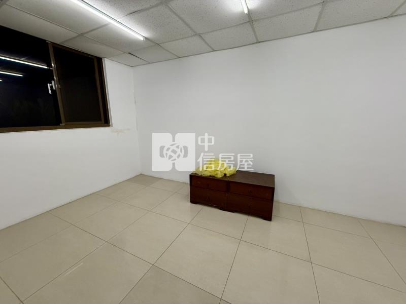 未來21大面寬金店面房屋室內格局與周邊環境