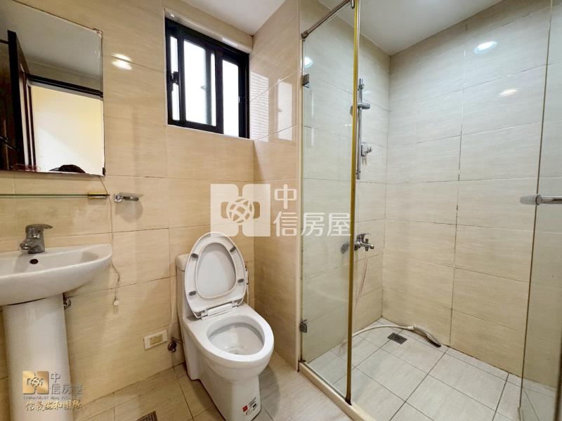 璟都國際湯城高樓4房+車位房屋室內格局與周邊環境