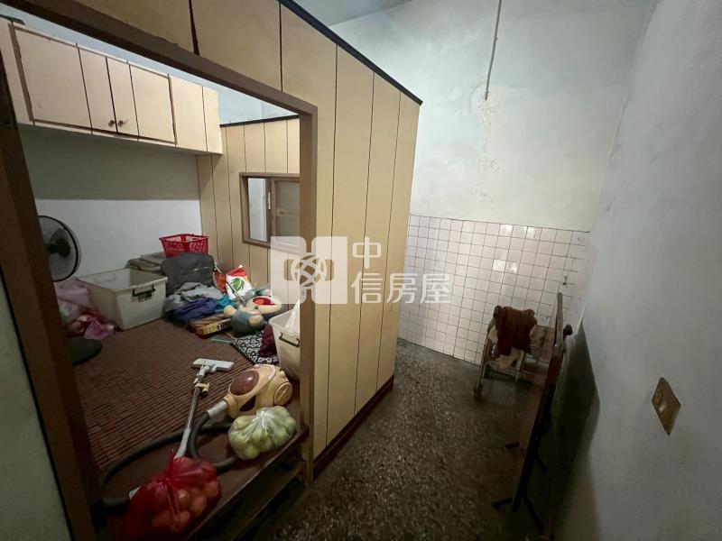 斗六中山路旁金店面房屋室內格局與周邊環境