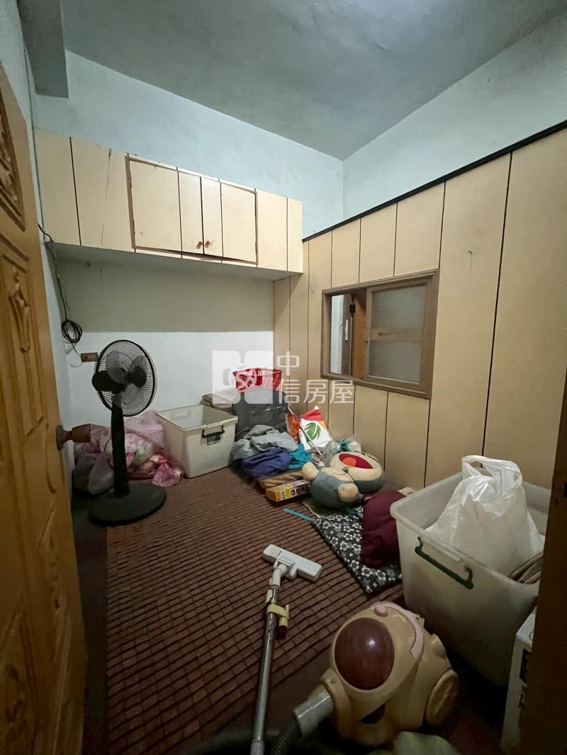 斗六中山路旁金店面房屋室內格局與周邊環境