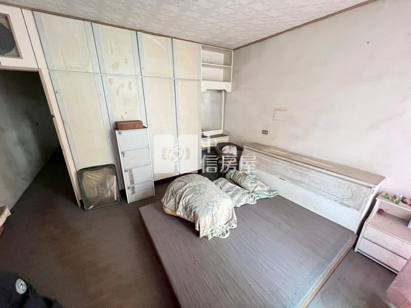 斗六中山路旁金店面房屋室內格局與周邊環境