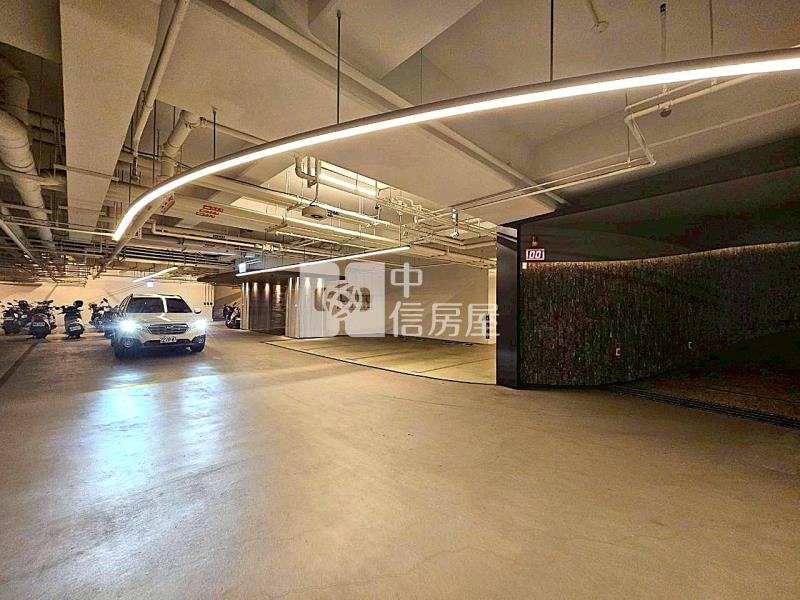 國慶煙火國聚之界高樓三房B1平車房屋室內格局與周邊環境