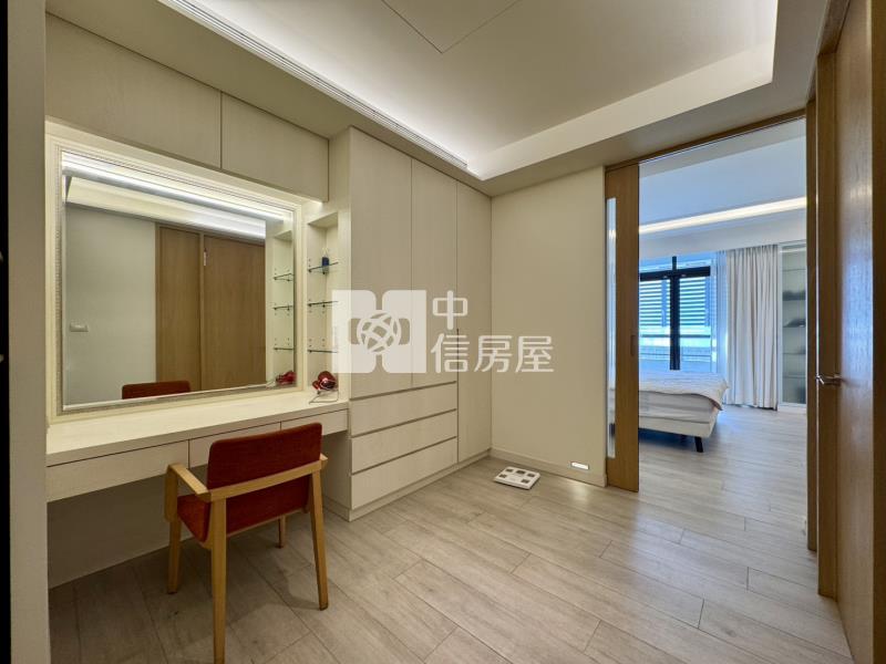 草屯公園旁電梯別墅房屋室內格局與周邊環境