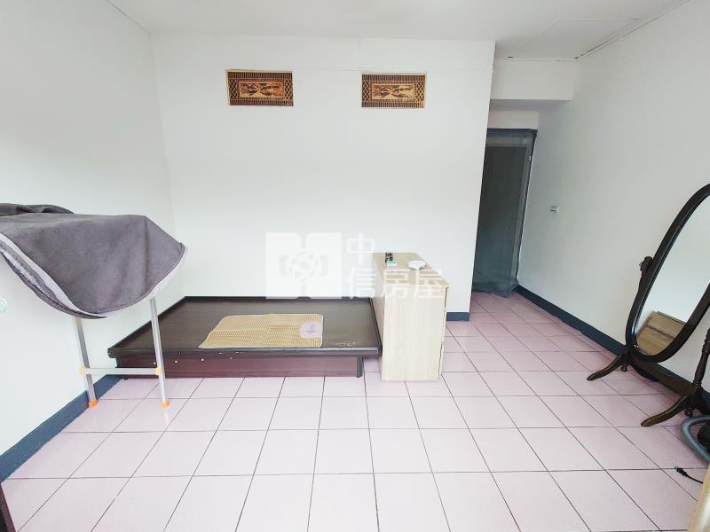 漢神百貨仁美國小透天房屋室內格局與周邊環境