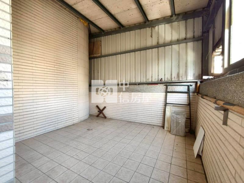 體育園區超大一房+露臺房屋室內格局與周邊環境