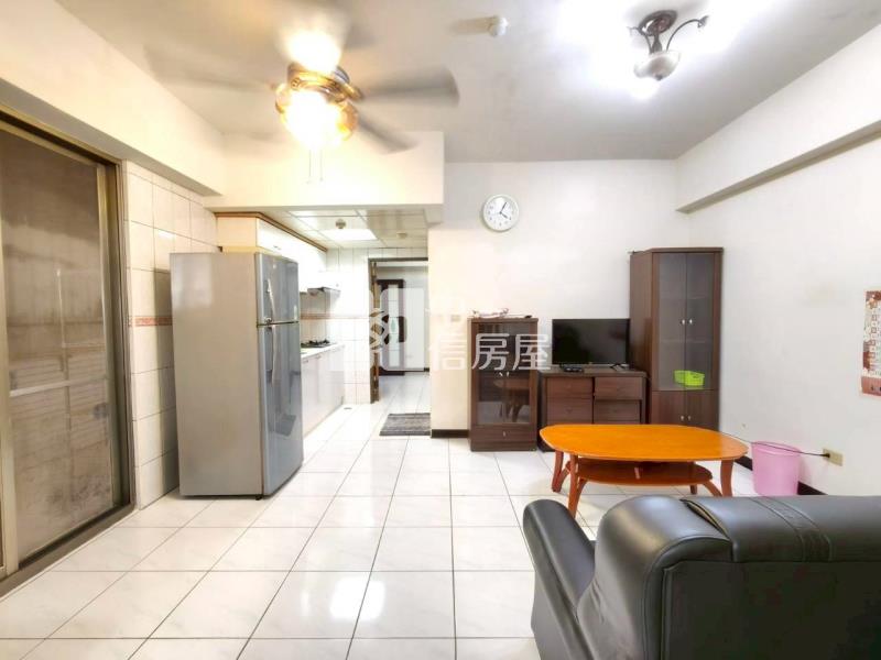 體育園區超大一房+露臺房屋室內格局與周邊環境