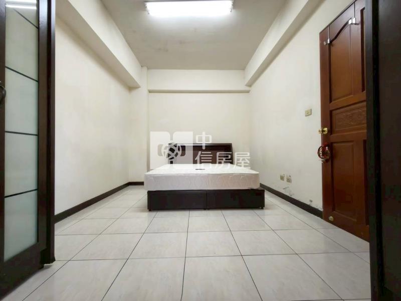 體育園區超大一房+露臺房屋室內格局與周邊環境