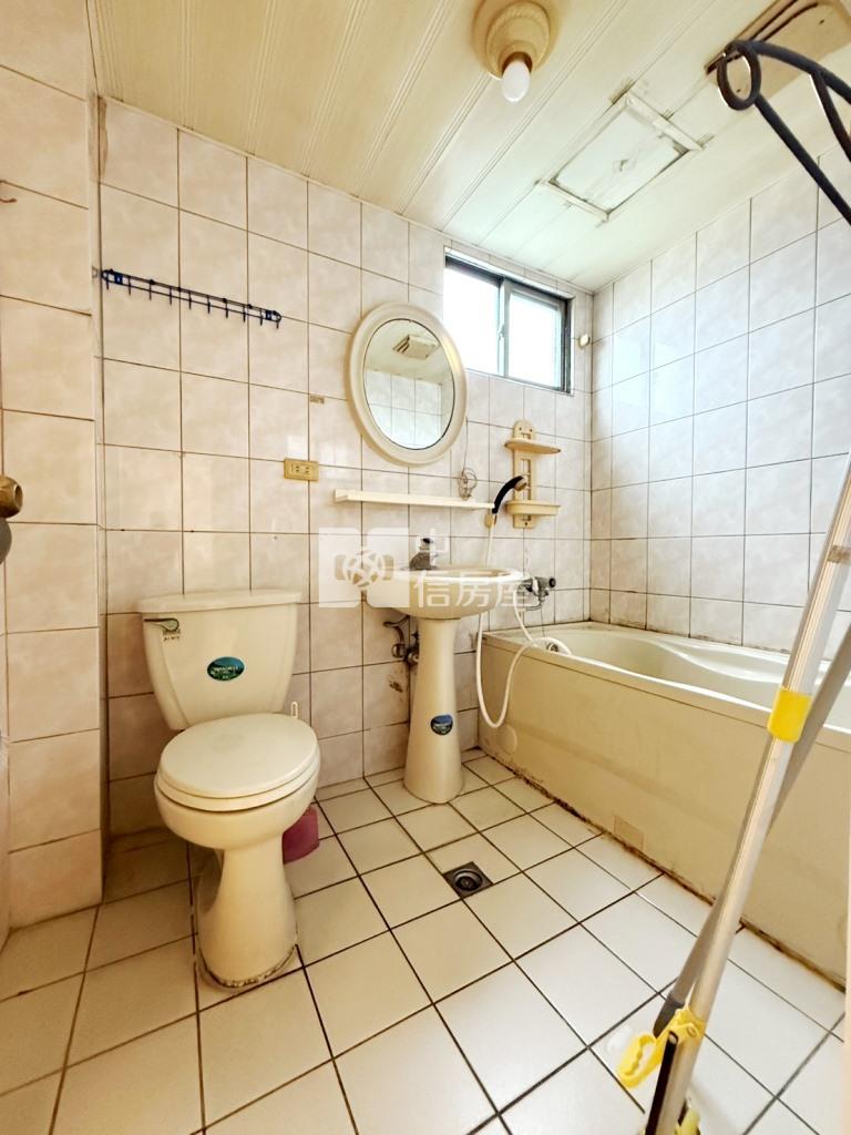 【新世紀】平興國小電梯3房車房屋室內格局與周邊環境