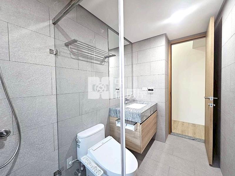 大塊森濤朝北視野全新三房雙車房屋室內格局與周邊環境