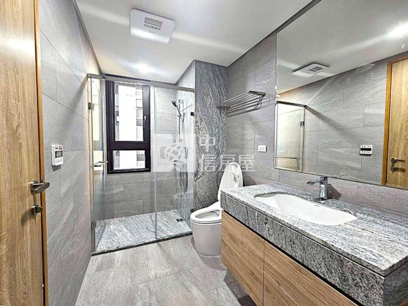 大塊森濤朝北視野全新三房雙車房屋室內格局與周邊環境