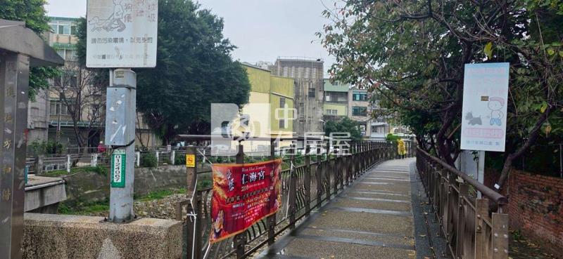 中壢火車站大地坪透天(中信卓越團隊)房屋室內格局與周邊環境