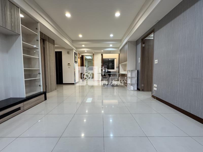 廣豐商圈竹城新城四房雙車房屋室內格局與周邊環境