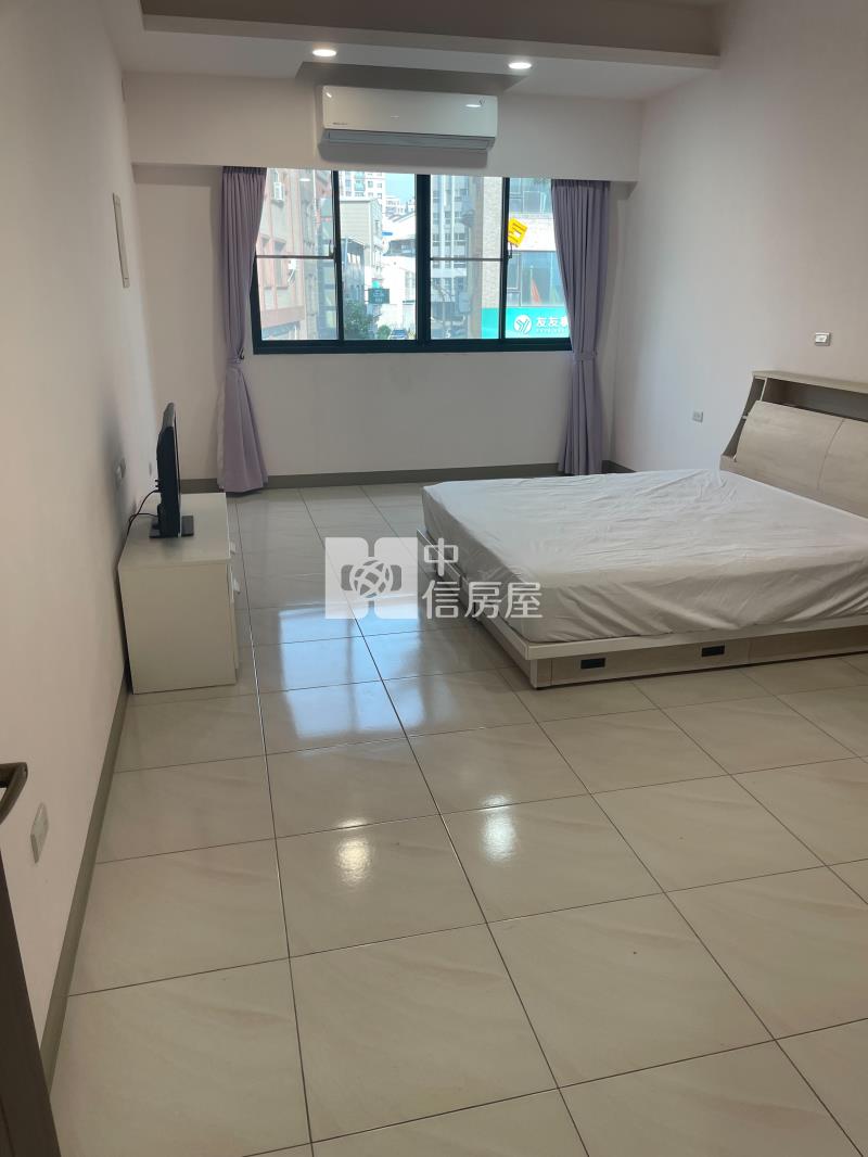 夢時代翻新透天叁樓店面房屋室內格局與周邊環境