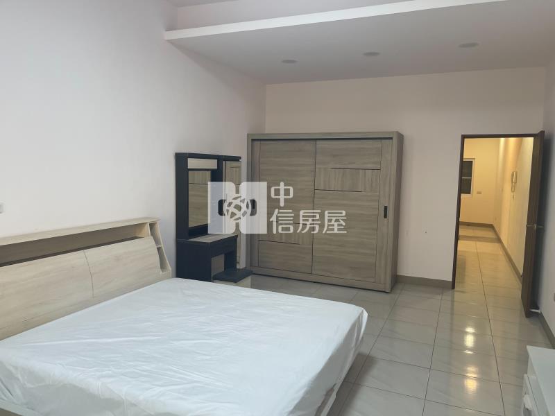 夢時代翻新透天叁樓店面房屋室內格局與周邊環境