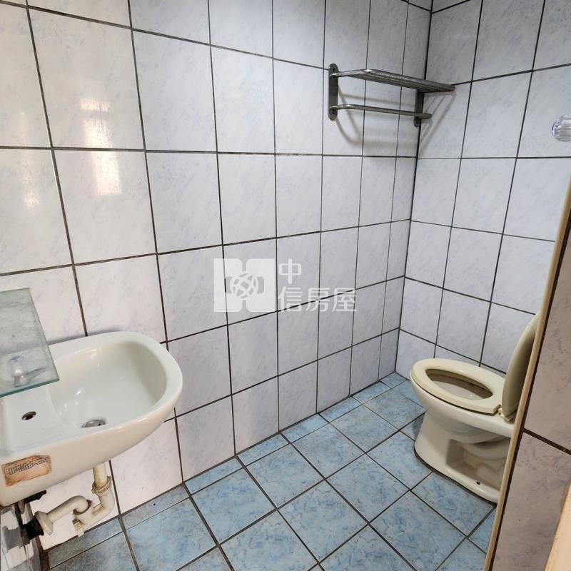 更寮腳透天套房房屋室內格局與周邊環境