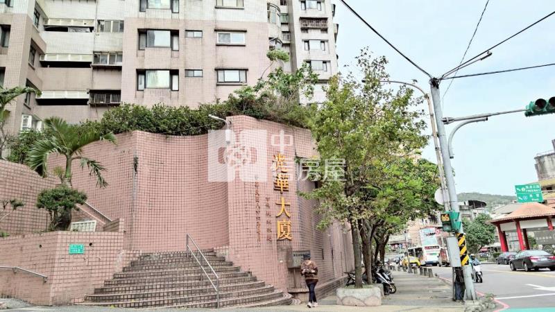 48光華國宅高樓大三房房屋室內格局與周邊環境