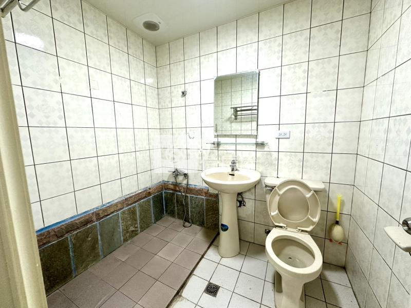 平興國小低總價美三房房屋室內格局與周邊環境