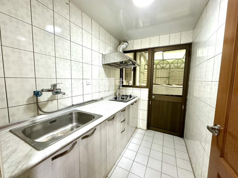 平興國小低總價美三房房屋室內格局與周邊環境