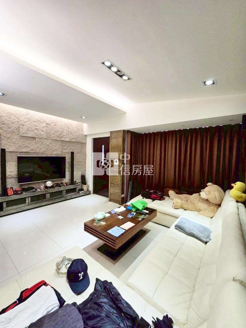 竹南市中心精緻雙車美透房屋室內格局與周邊環境