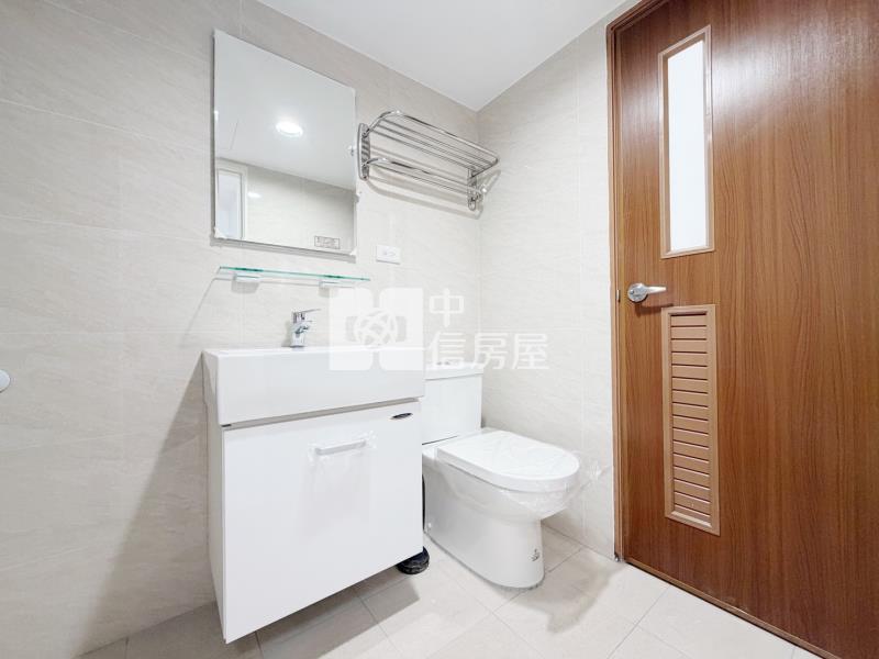 中山醫震後兩房附休旅車位房屋室內格局與周邊環境