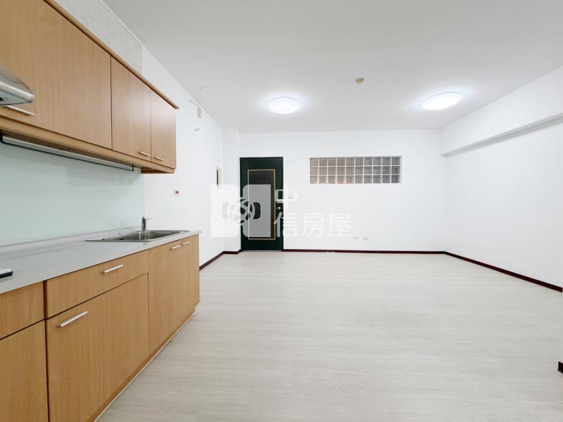 中山醫震後兩房附休旅車位房屋室內格局與周邊環境