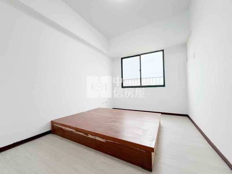 中山醫震後兩房附休旅車位房屋室內格局與周邊環境