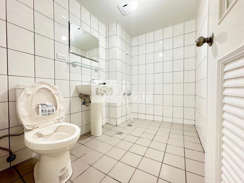 內壢大華路電梯大三房房屋室內格局與周邊環境