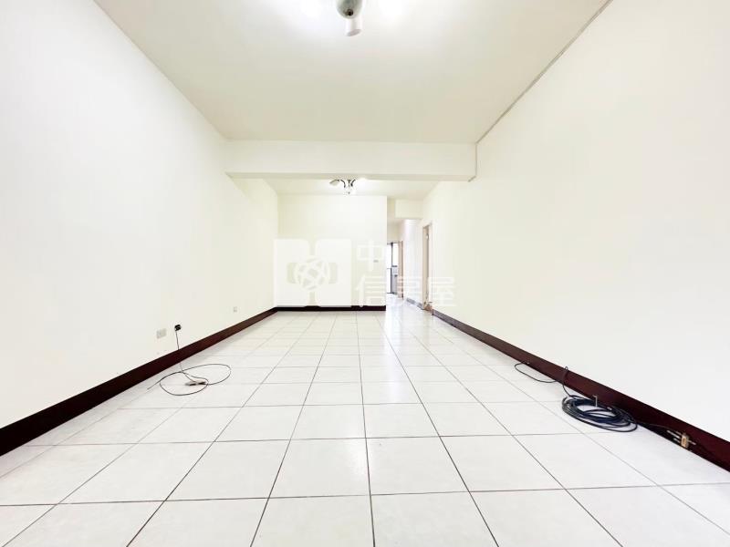 內壢大華路電梯大三房房屋室內格局與周邊環境