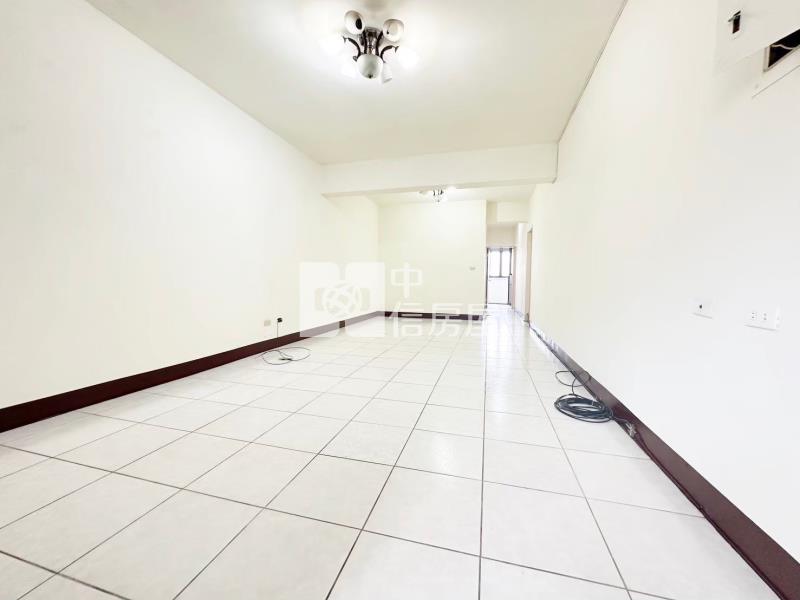 內壢大華路電梯大三房房屋室內格局與周邊環境