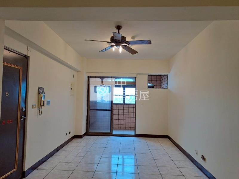 體育園區近健保局3房+車位房屋室內格局與周邊環境