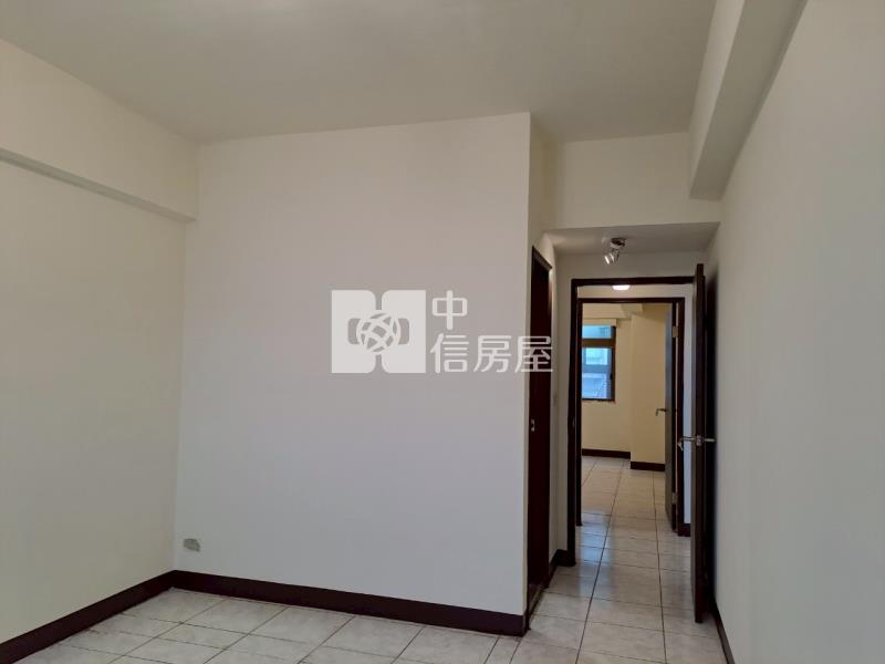 體育園區近健保局3房+車位房屋室內格局與周邊環境