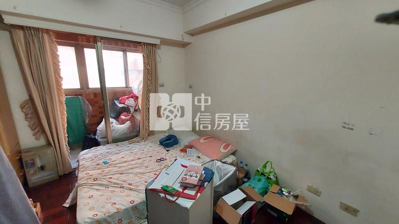 林森國小2+3樓(室內梯)4房車房屋室內格局與周邊環境