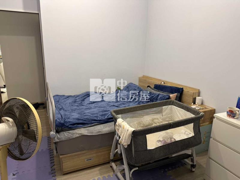 龍岡圓環2+1房車位房屋室內格局與周邊環境