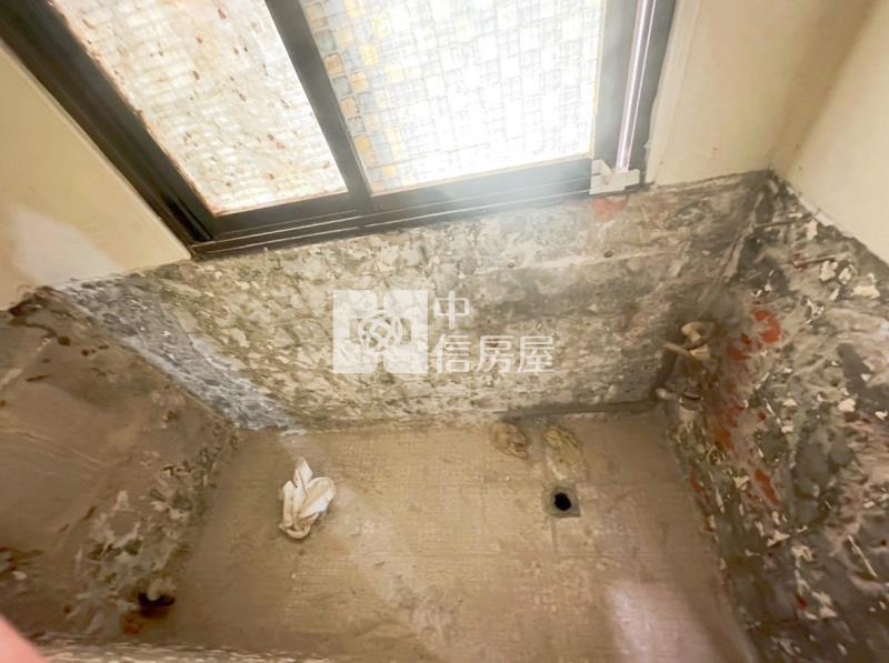 忠貞國小.忠貞市場旁便宜透天房屋室內格局與周邊環境