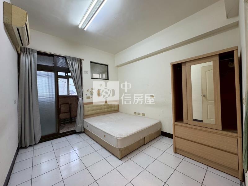 近體育園區.龍岡國小.健行科大雙衛浴大兩房房屋室內格局與周邊環境