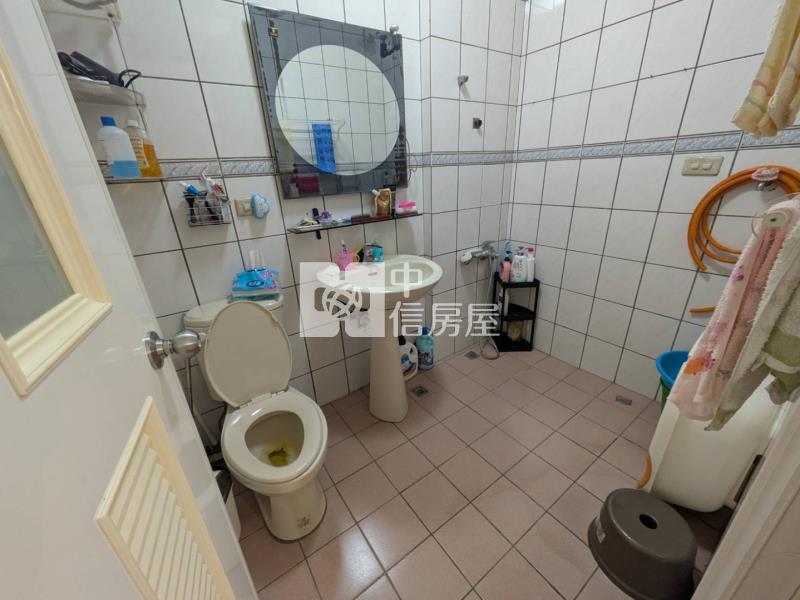 近龜山市區、龍廷社區，電梯+平車房屋室內格局與周邊環境