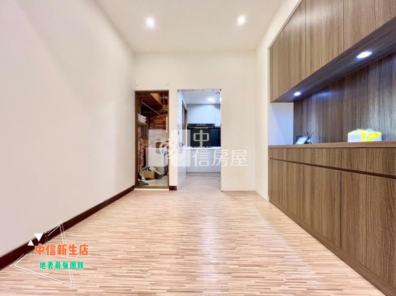 中壢體育園區電梯美裝潢3房房屋室內格局與周邊環境