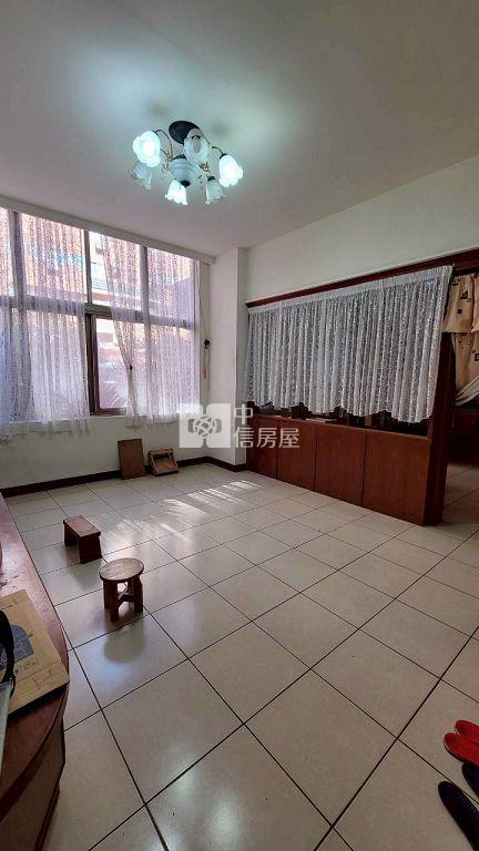 林森國小大四房車(北帝國5期)(中信卓越團隊)房屋室內格局與周邊環境