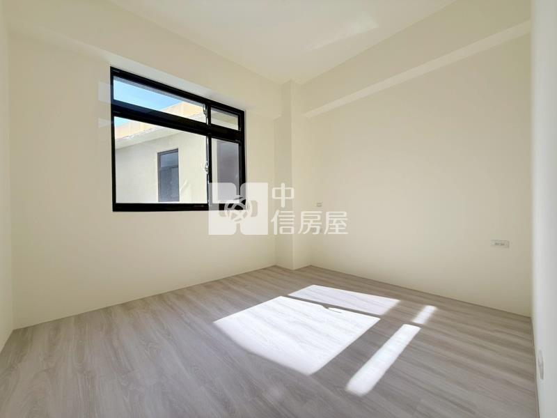 沐光全新平車三房房屋室內格局與周邊環境