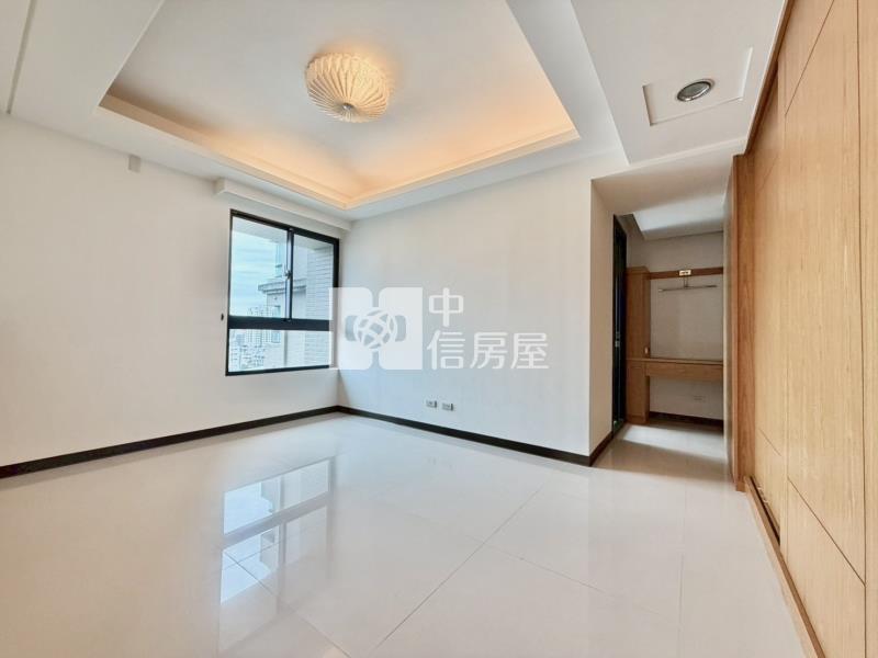 11期登陽四房雙平車高樓景觀戶房屋室內格局與周邊環境