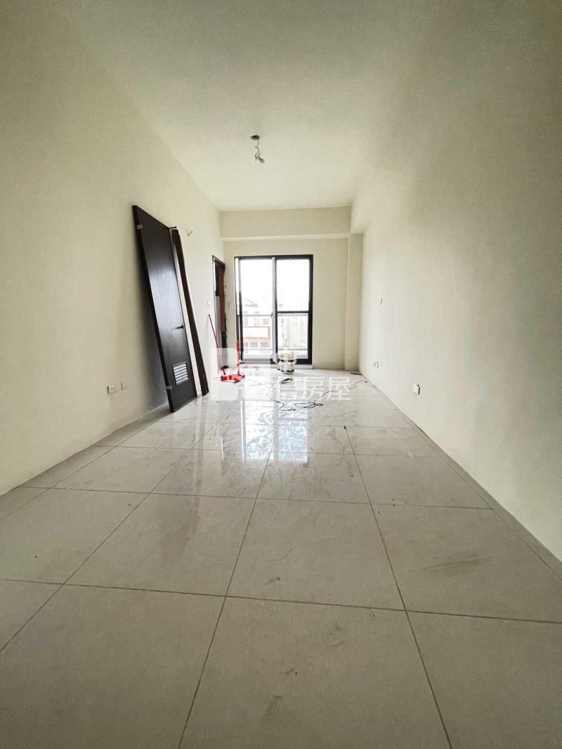 A20捷運站旁全新前院停車電梯別墅房屋室內格局與周邊環境