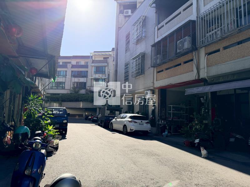 大里軟體園區長春路大地坪透店房屋室內格局與周邊環境