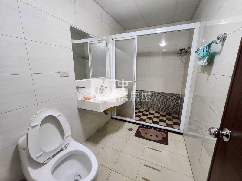 近過嶺電研路透天別墅+車庫停車房屋室內格局與周邊環境