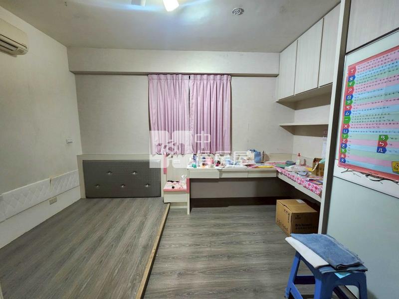 近過嶺電研路透天別墅+車庫停車房屋室內格局與周邊環境